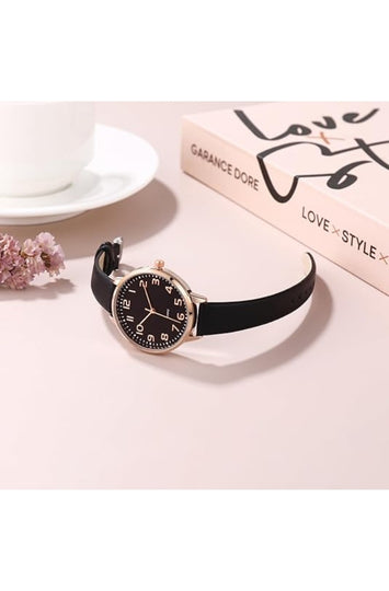 Women's Analog Quartz Watch with Leather Strap